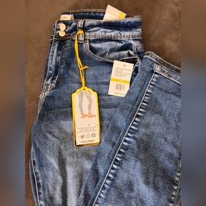 NWT celebrity ace women's jeans